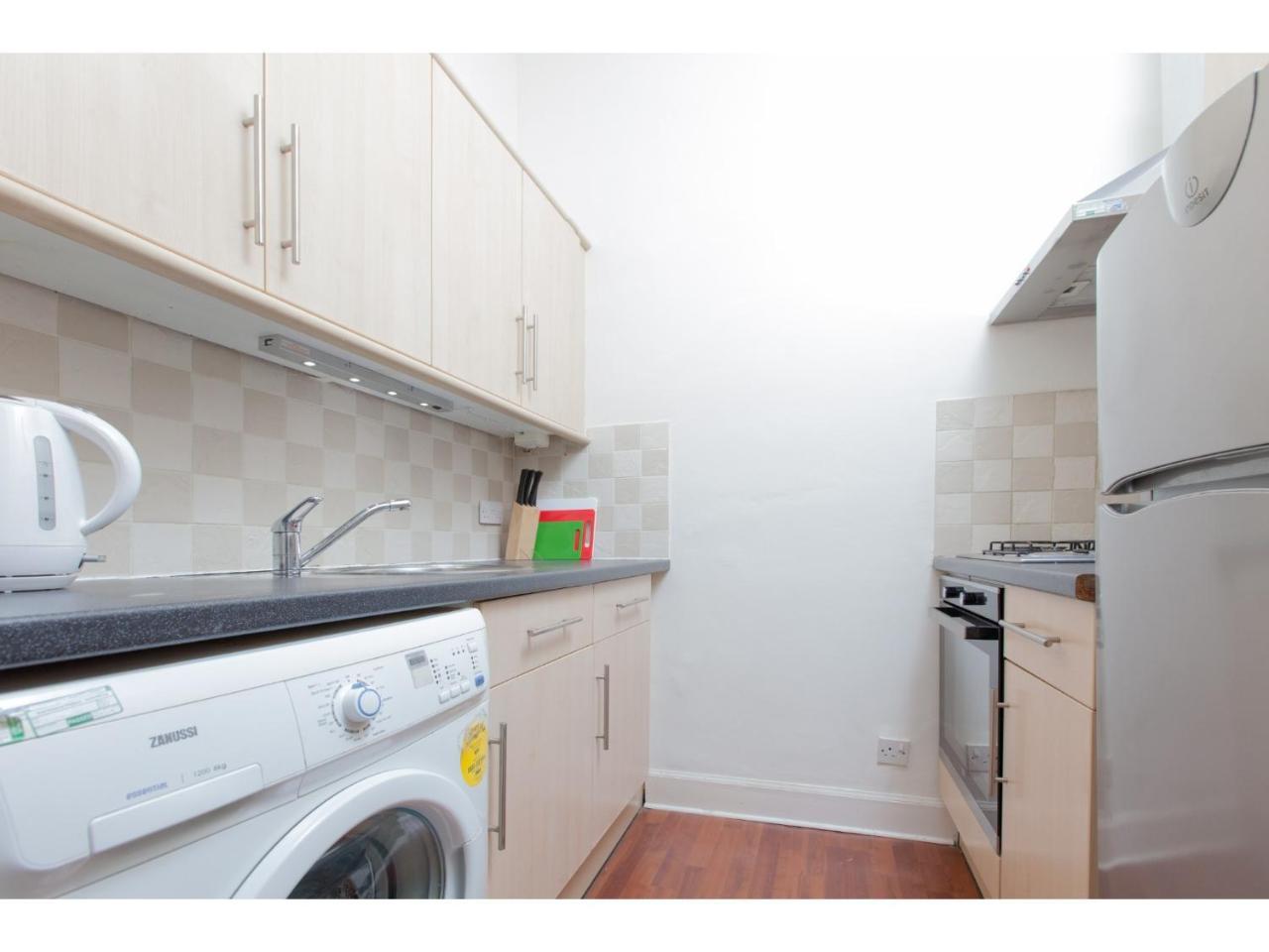 Homely Tenement For 2 Near Botanic Gardens إدنبرة المظهر الخارجي الصورة